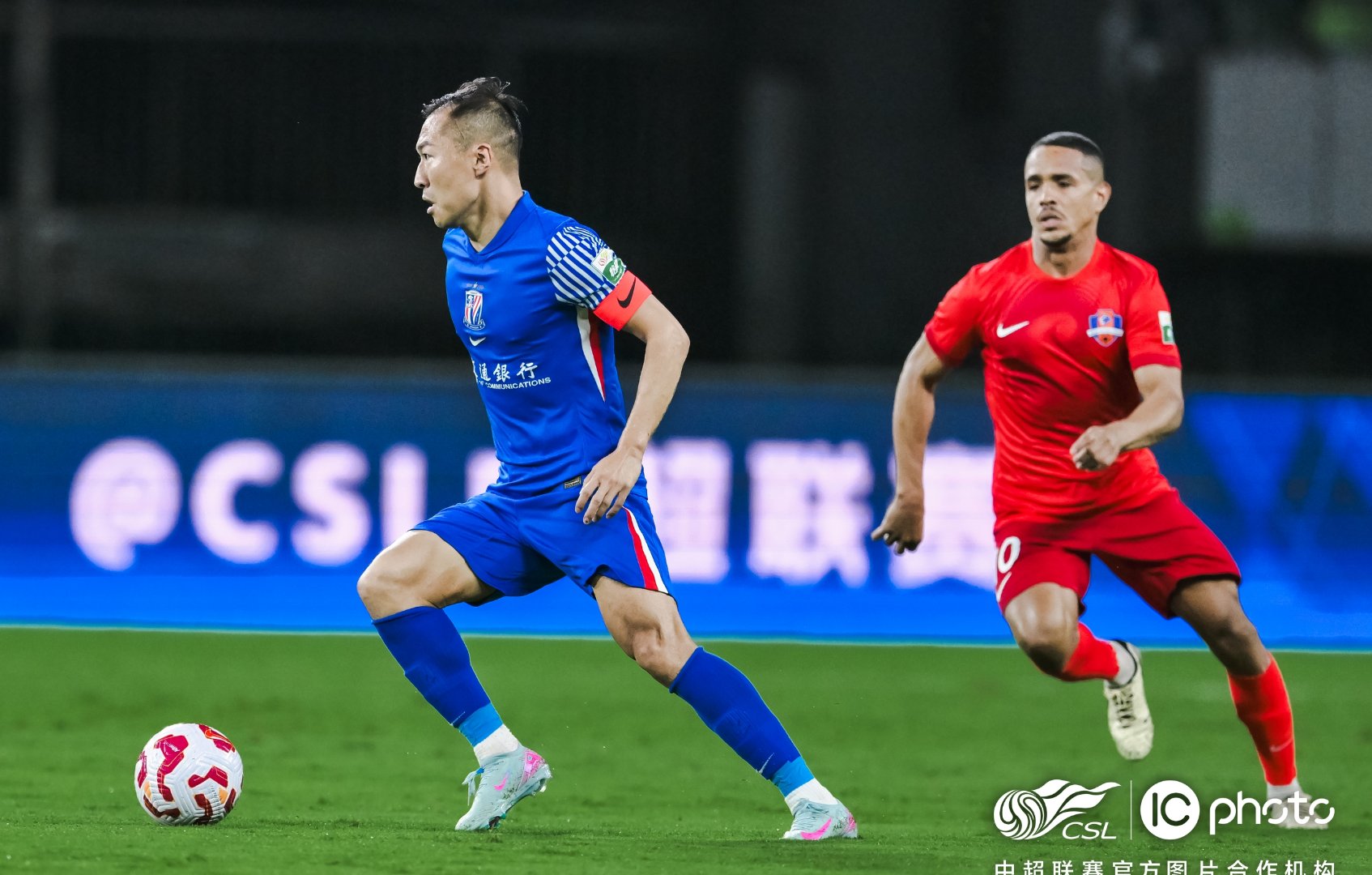 开云APP下载-风云突变成都蓉城加时末段完成体检；中超版图或变；赛场秩序良好；资深球员宣示担当(成都蓉城vs浙江赛前发布会)