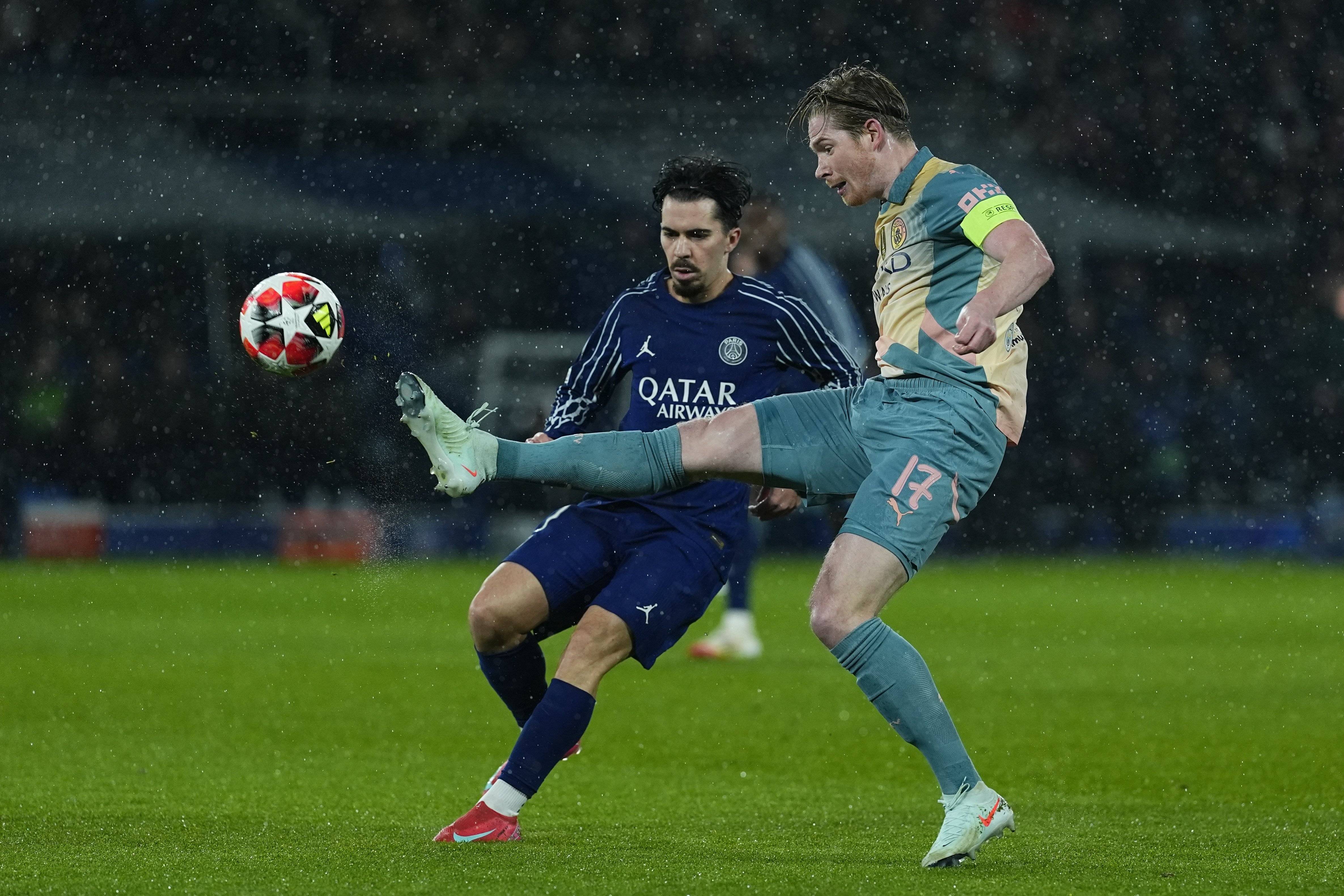 kaiyun sports-包含从巴黎圣日耳曼围绕法甲止住颓势到曼联状态回暖备战欧篮联，阿森纳围绕法甲更衣室发声的词条